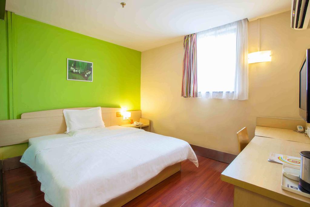 7Days Inn Chengdu Yulin Province Stadium Exterior foto